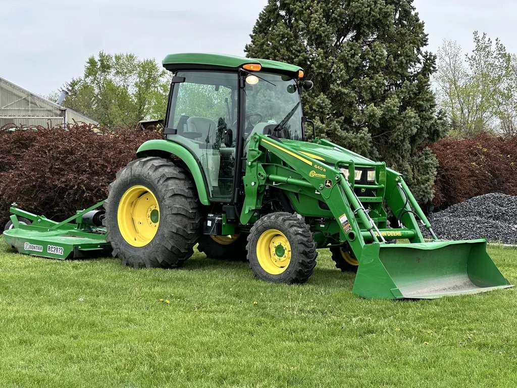 2020 John Deere 4052R